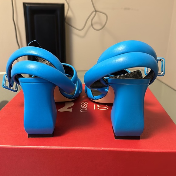 “NEW” SI ROSSI SANDALS - Picture 3 of 5